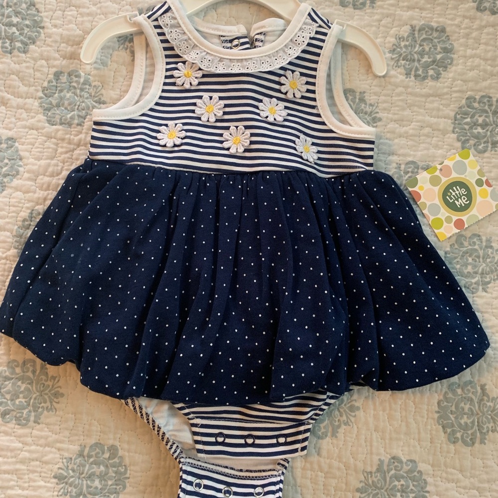 NWT daisy dress with matching hat 3m